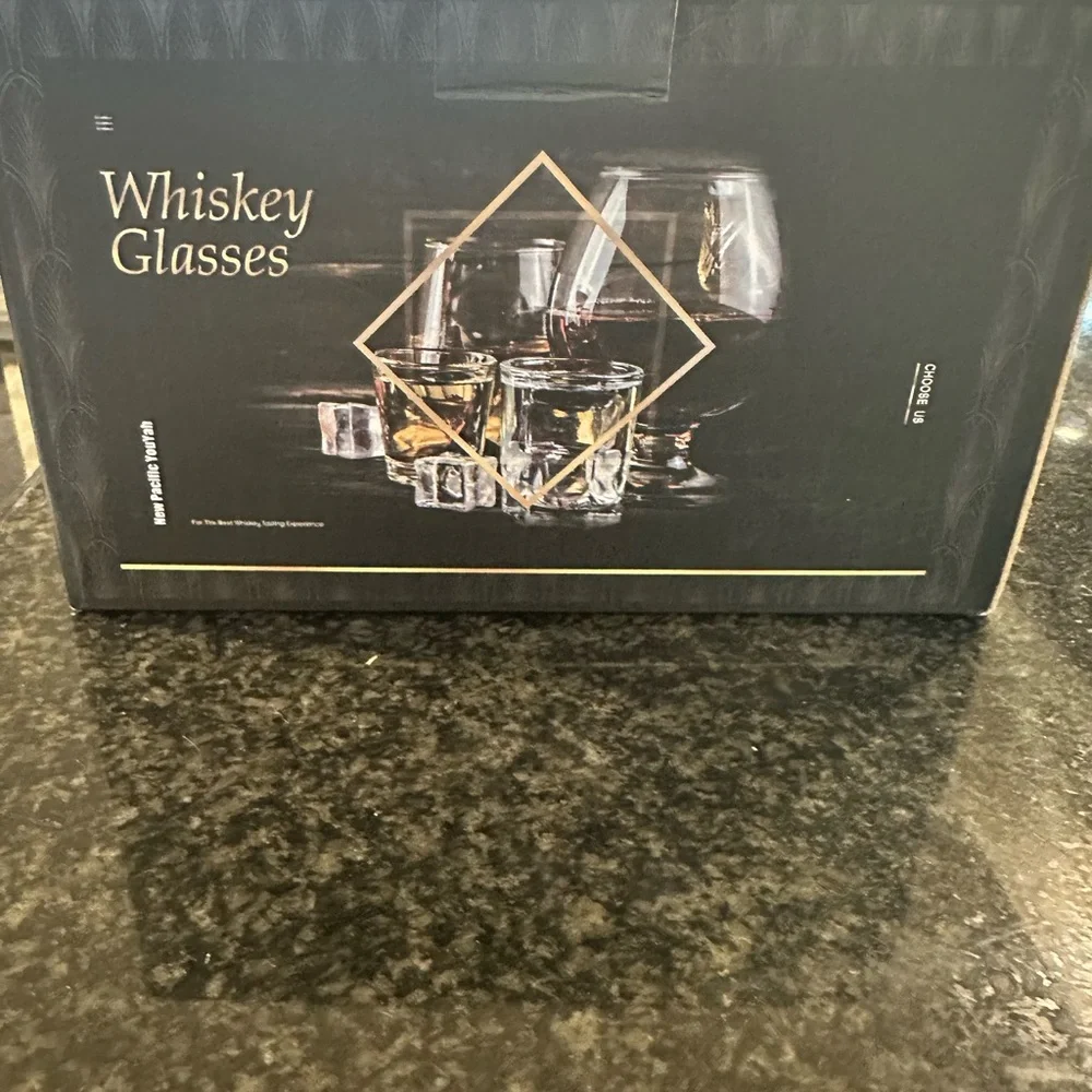 Whiskey Glasses Set of two - Picture 1 of 7